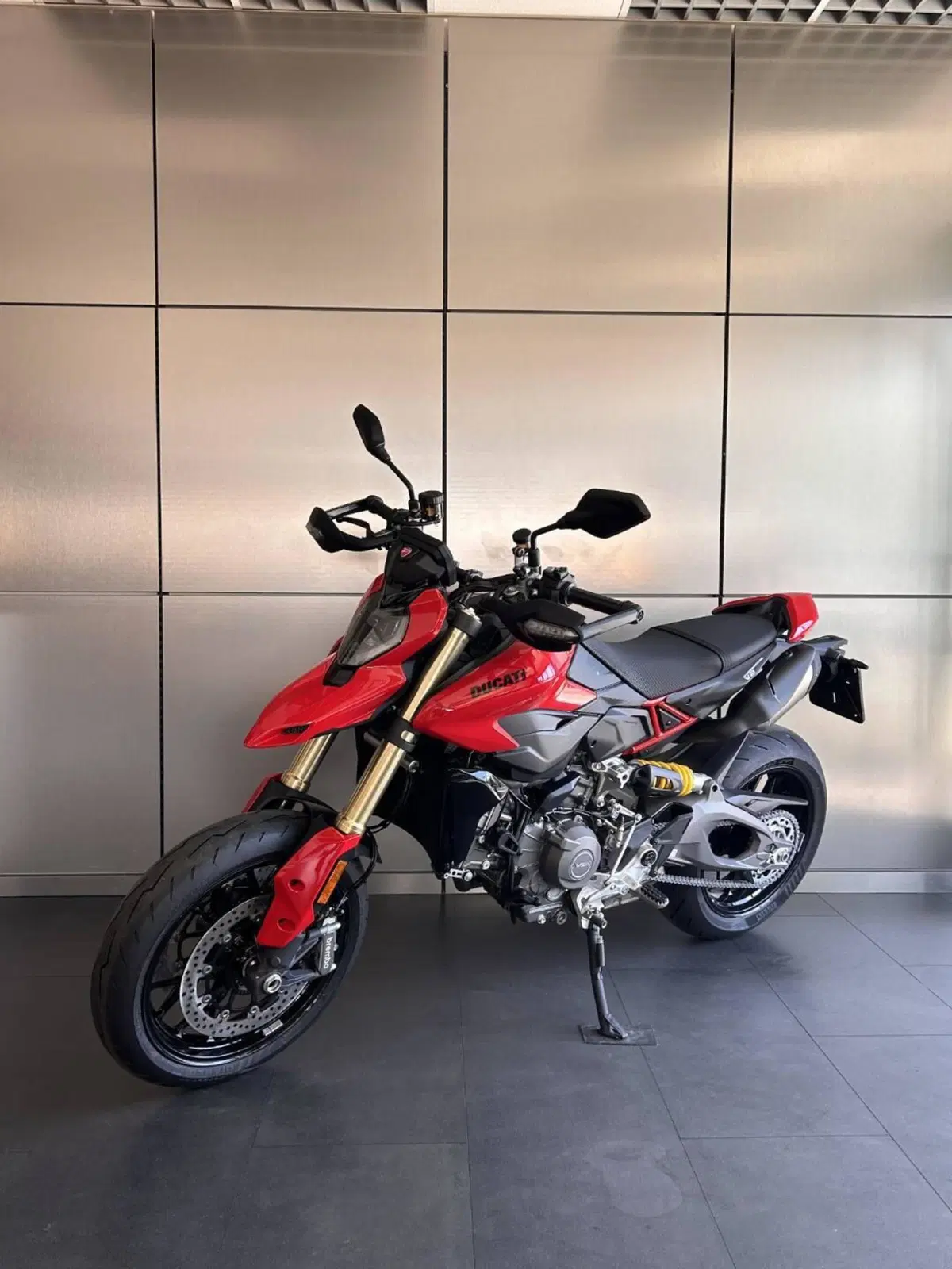 Ducati Hypermotard V2 (2026) (3)