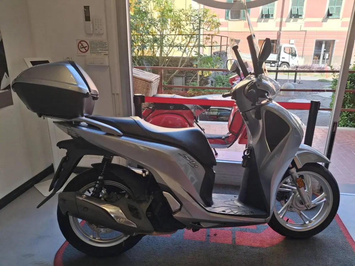 Honda SH 150i (2017 - 19) (4)