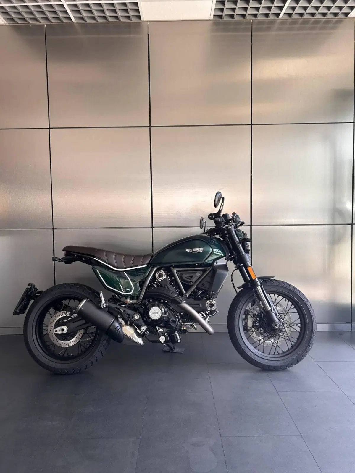 Ducati Scrambler 800 Nightshift (2025 - 26)