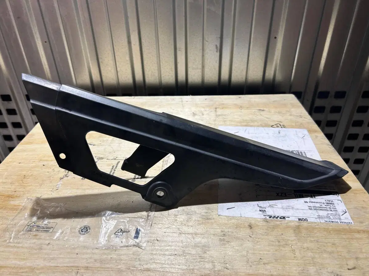 Plastica copricatena Kawasaki Ninja ZX-10R 2010/20