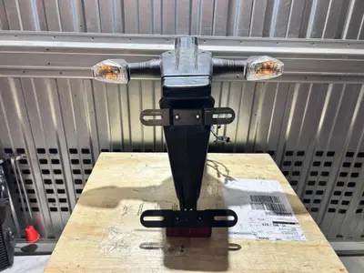 Portatarga completo di frecce Kawasaki Ninja ZX-10