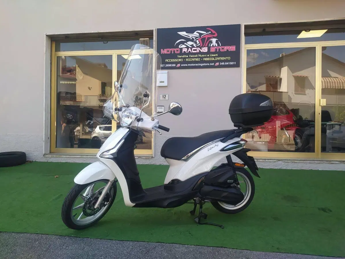 Piaggio Liberty 50 3V (2021 - 24) (4)