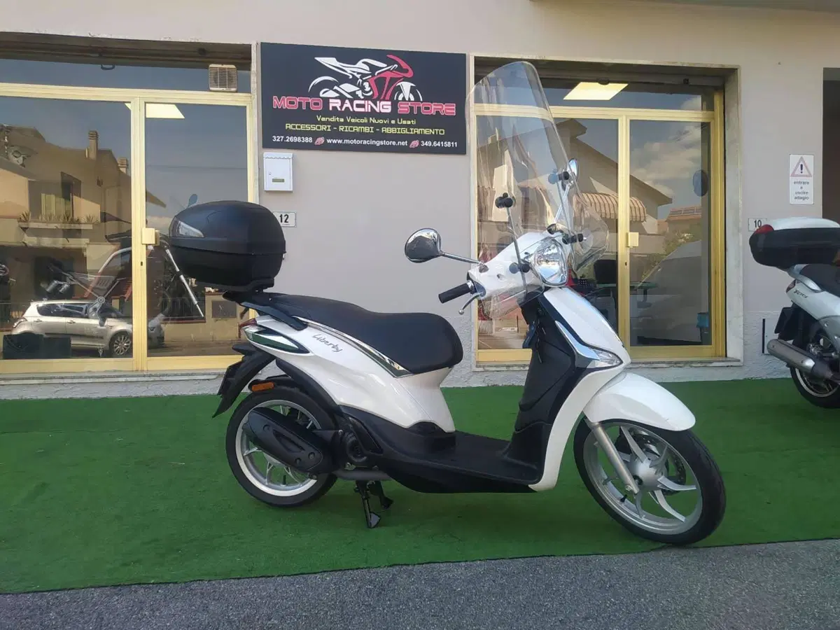 Piaggio Liberty 50 3V (2021 - 24) (3)