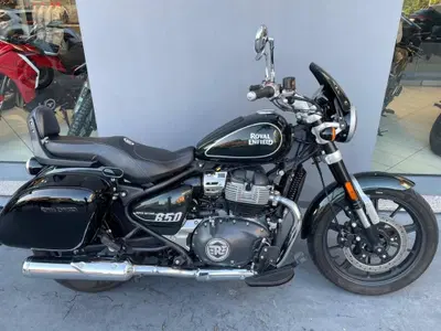 Royal Enfield Super Meteor 650 (2023 - 26) usata