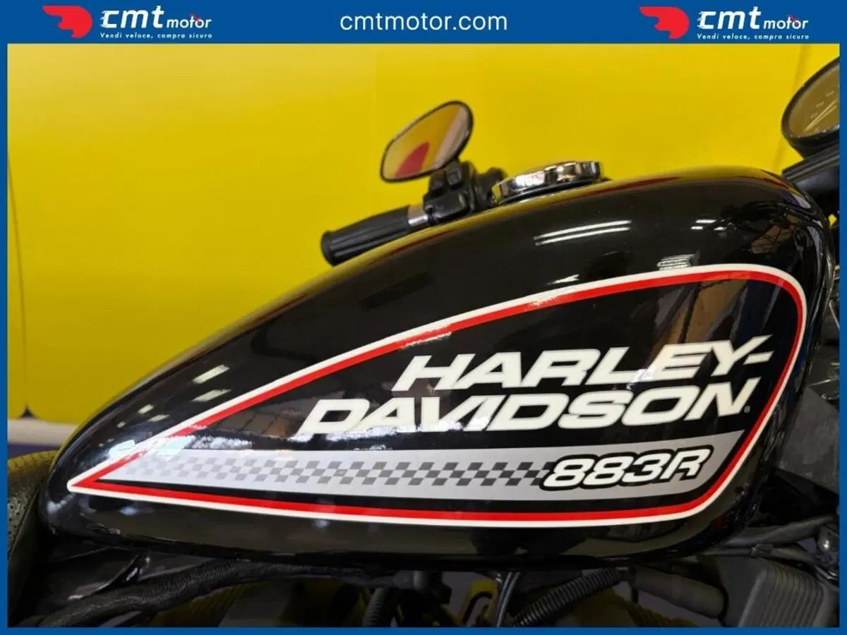 Harley-Davidson 883 R (2004 - 05) - XL 883R (8)