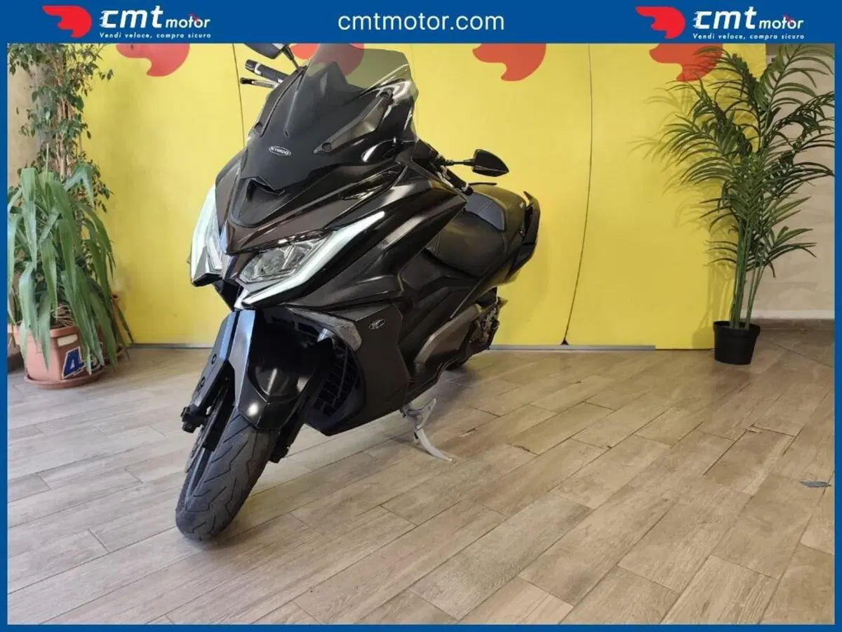 Kymco AK 550 (2017 - 19) (2)