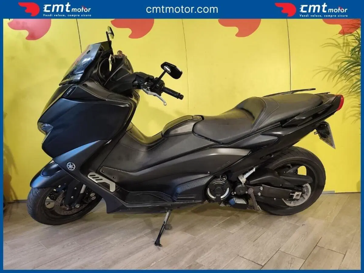 Yamaha T-Max 560 (2020 - 21) (3)