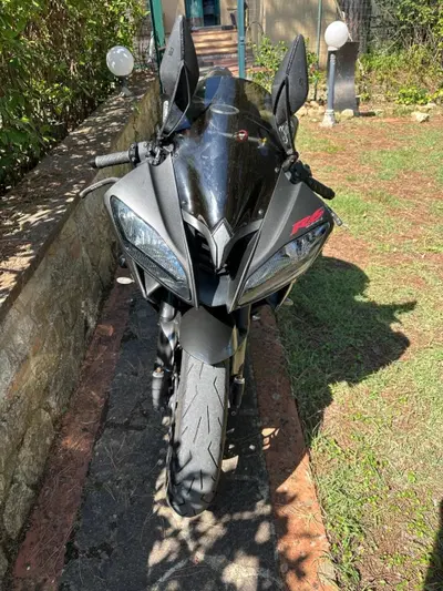 Yamaha YZF R6 (2008 - 09) usata