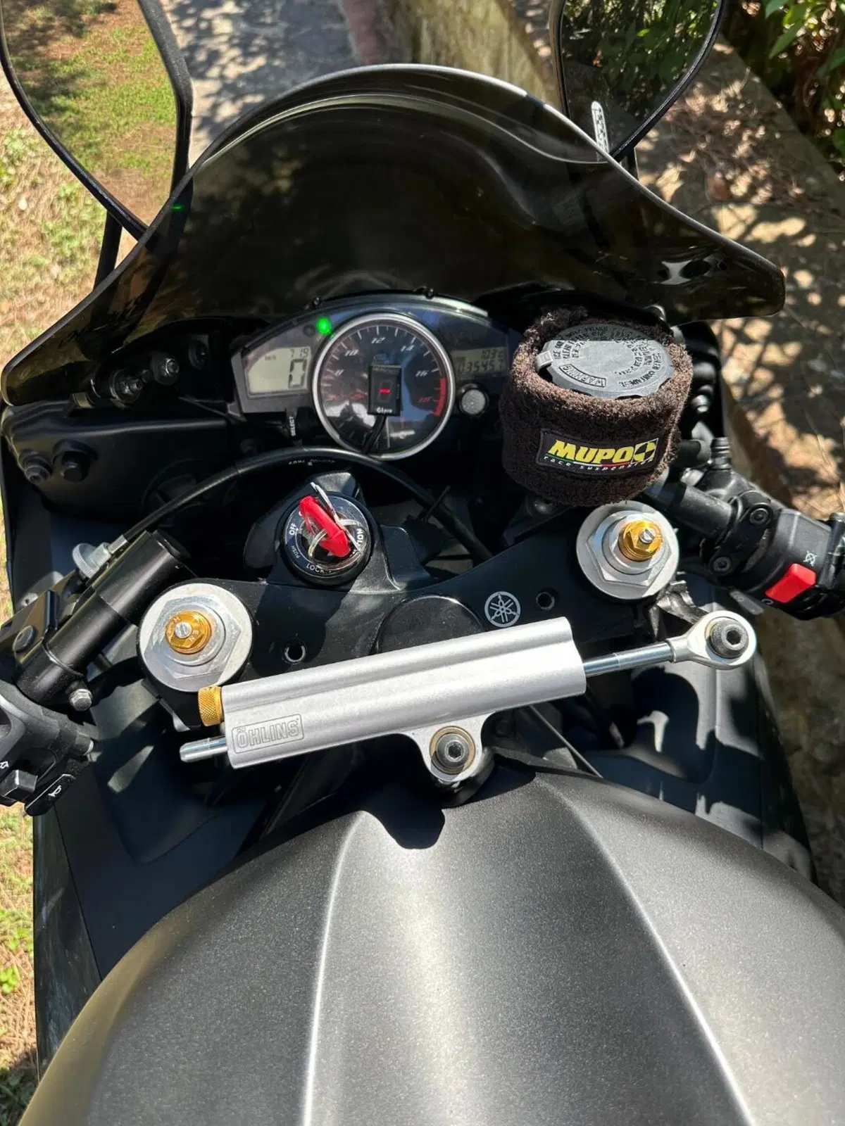 Yamaha YZF R6 (2008 - 09) (3)