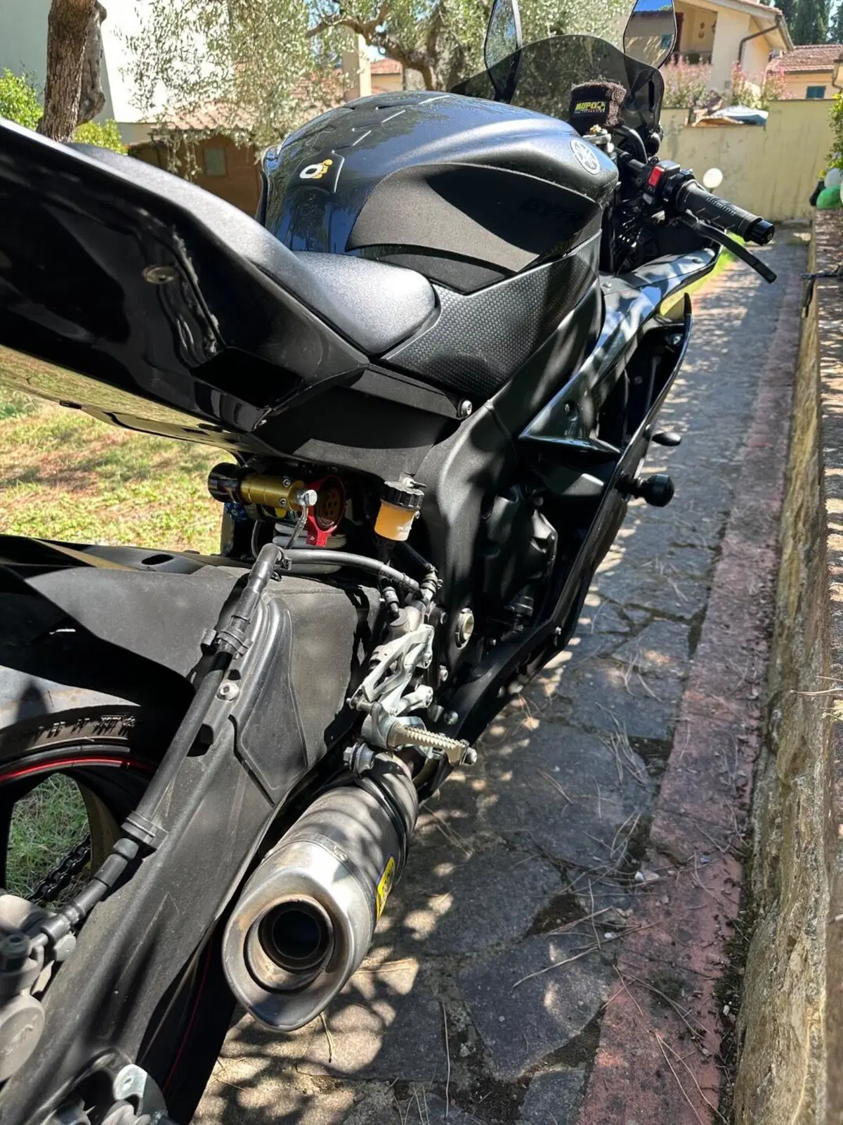 Yamaha YZF R6 (2008 - 09) (4)