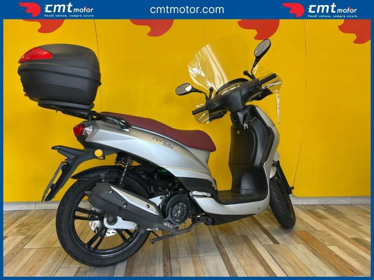 Peugeot Tweet 125i (2017 - 20) (3)