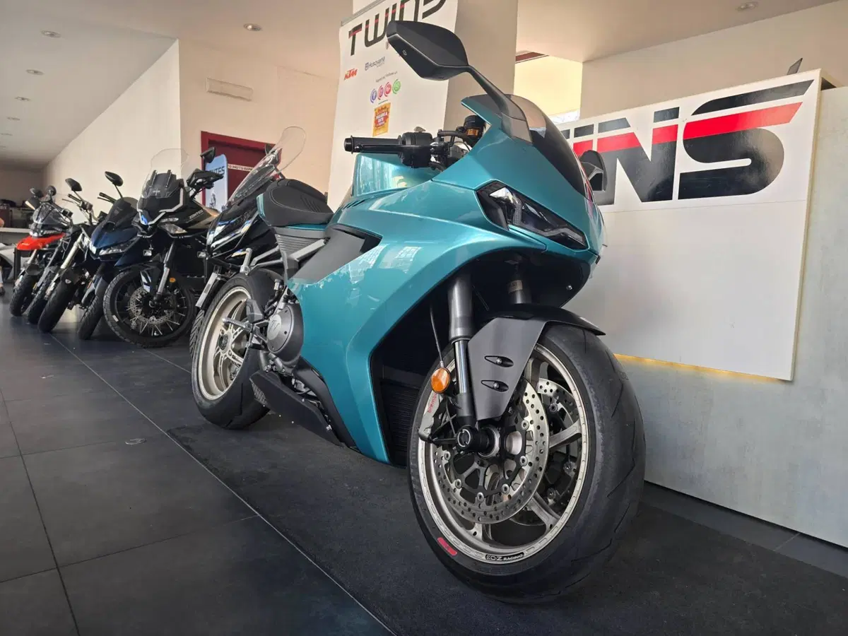 Norton Manx R Apex (2026) (2)