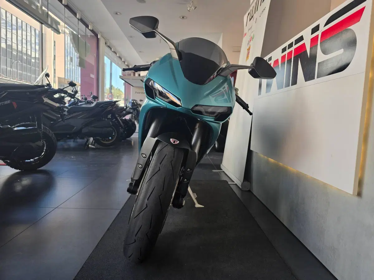 Norton Manx R Apex (2026) (3)