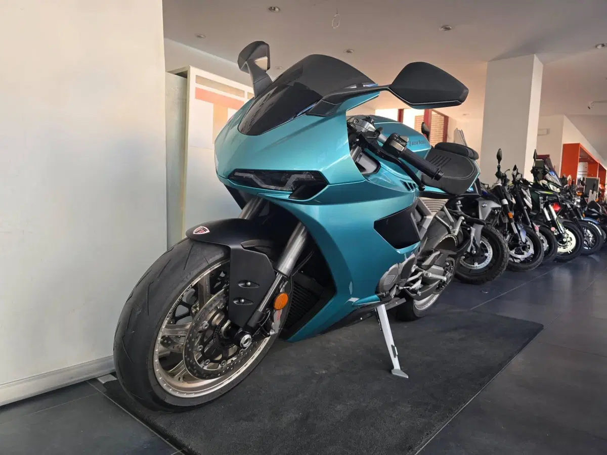 Norton Manx R Apex (2026) (4)