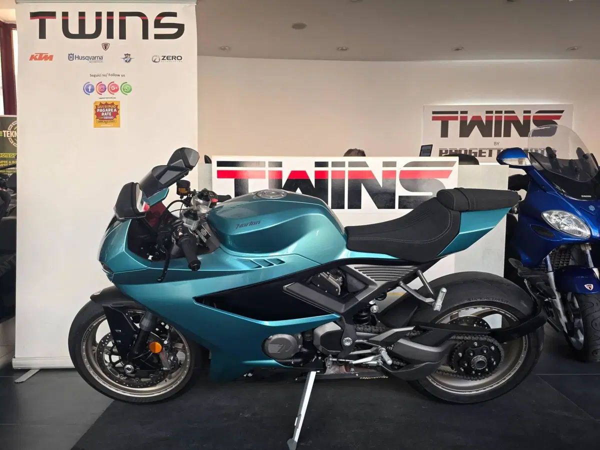 Norton Manx R Apex (2026) (5)