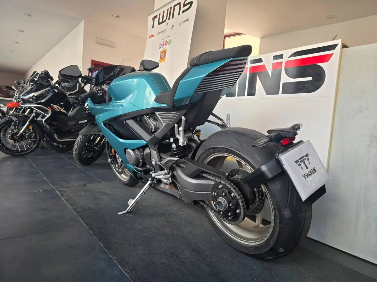 Norton Manx R Apex (2026) (6)