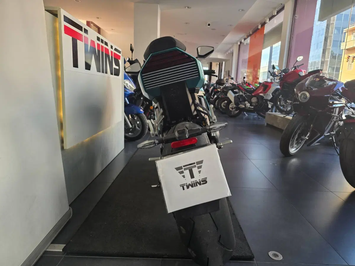 Norton Manx R Apex (2026) (7)