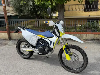 Husqvarna 701 Enduro (2021) usata