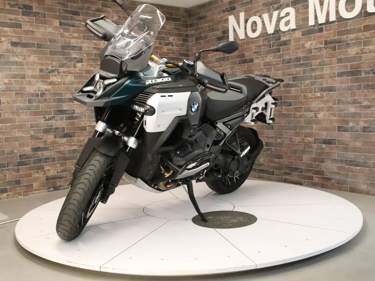 Bmw R 1300 GS Adventure Trophy (2025 - 26) (2)