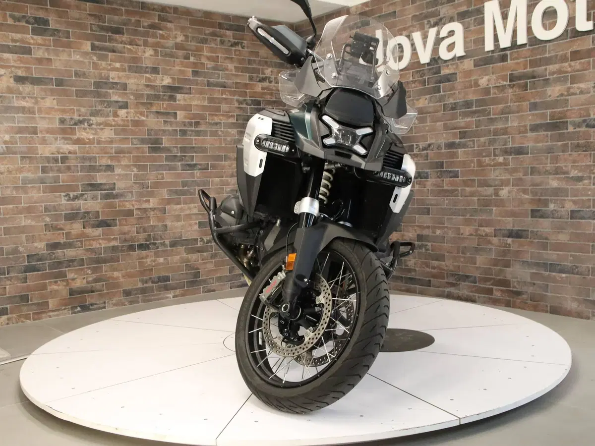 Bmw R 1300 GS Adventure Trophy (2025 - 26) (6)
