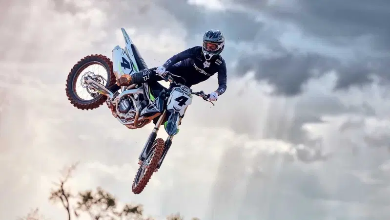 A tu per tu con Ricky Carmichael. Dagli esordi in Kawasaki al dominio in Honda alla creazione della Triumph [VIDEO]