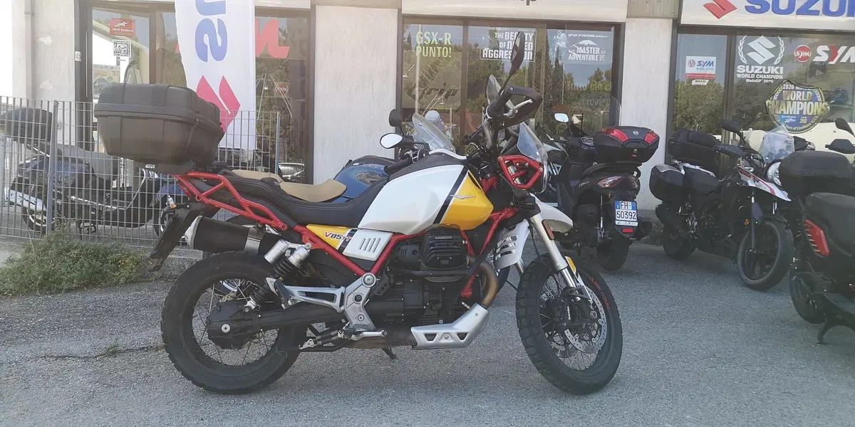Moto Guzzi V85 TT (2019 - 20) (2)