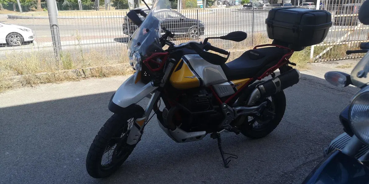 Moto Guzzi V85 TT (2019 - 20) (4)