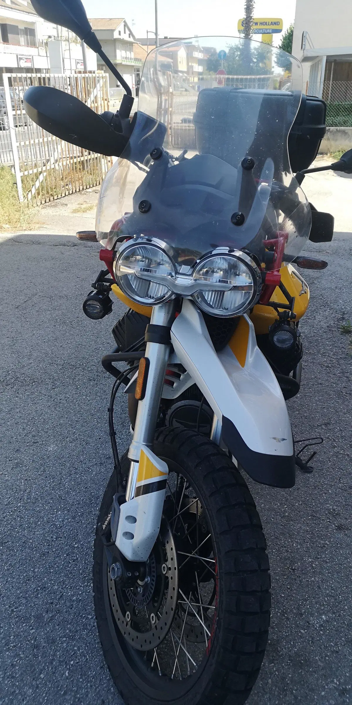 Moto Guzzi V85 TT (2019 - 20) (5)