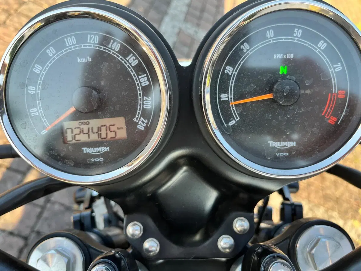 Triumph Bonneville T100 (2008 - 16) (7)