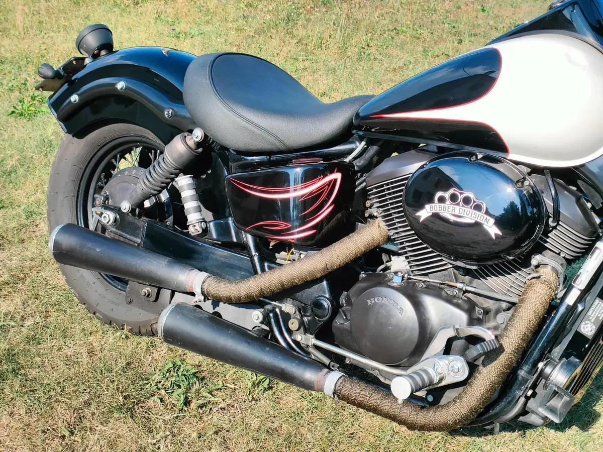 Honda VT 750 C Shadow Monotone (1997 - 01) (6)