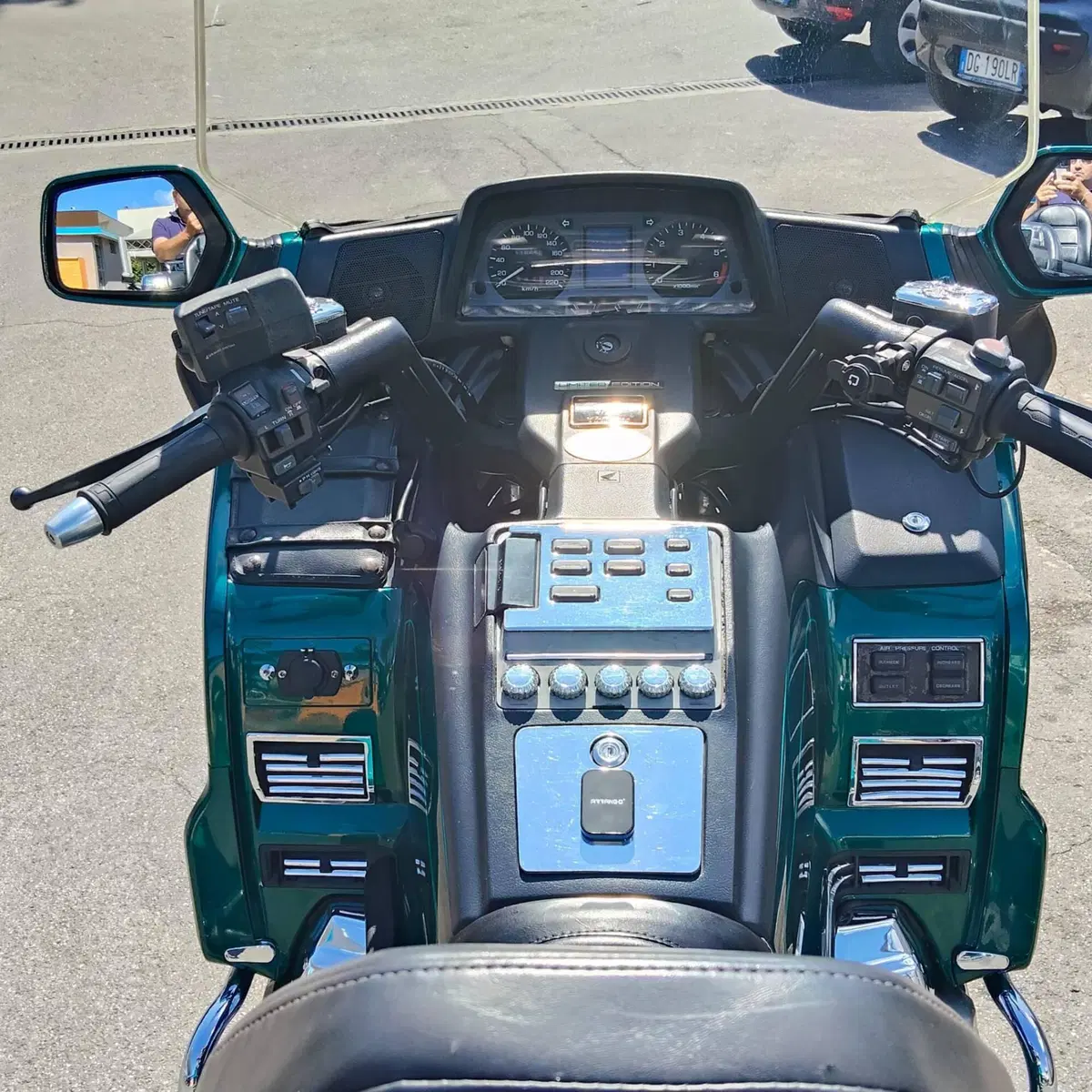 Honda GL 1500 SE Gold Wing (1991 - 02) (4)