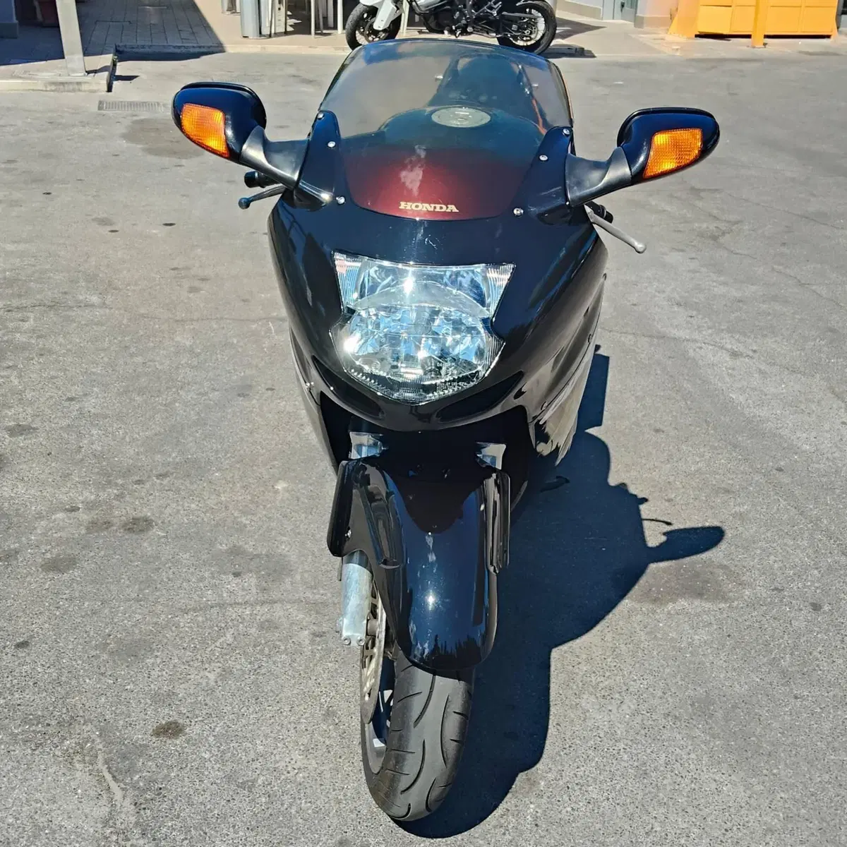 Honda CBR 1100 XX Superblackbird (1999 - 00) (7)