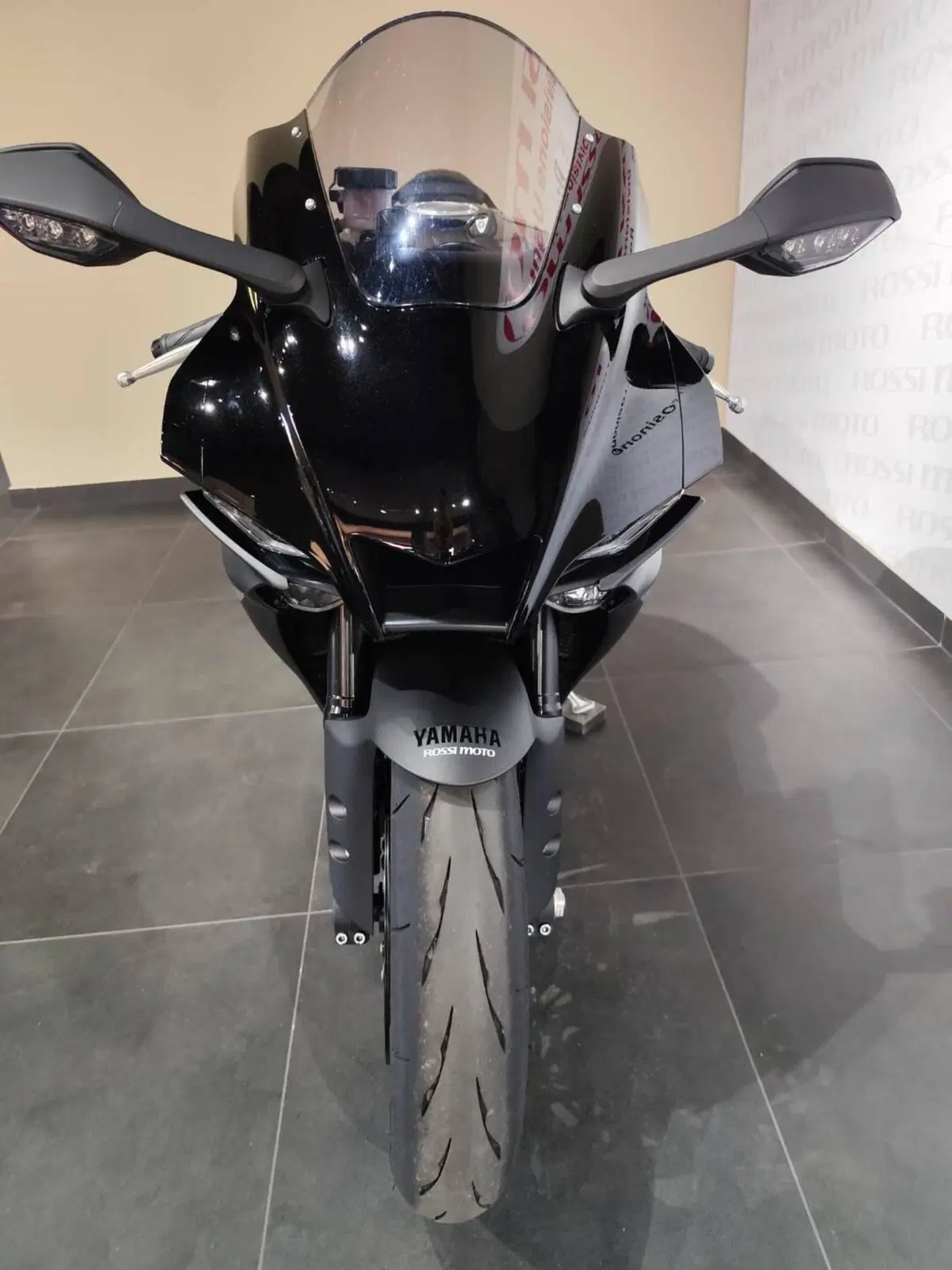 Yamaha YZF R1 (2020 - 25) (5)