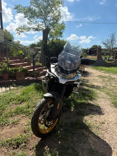 CFMOTO 800MT Touring (2022 - 26) usata