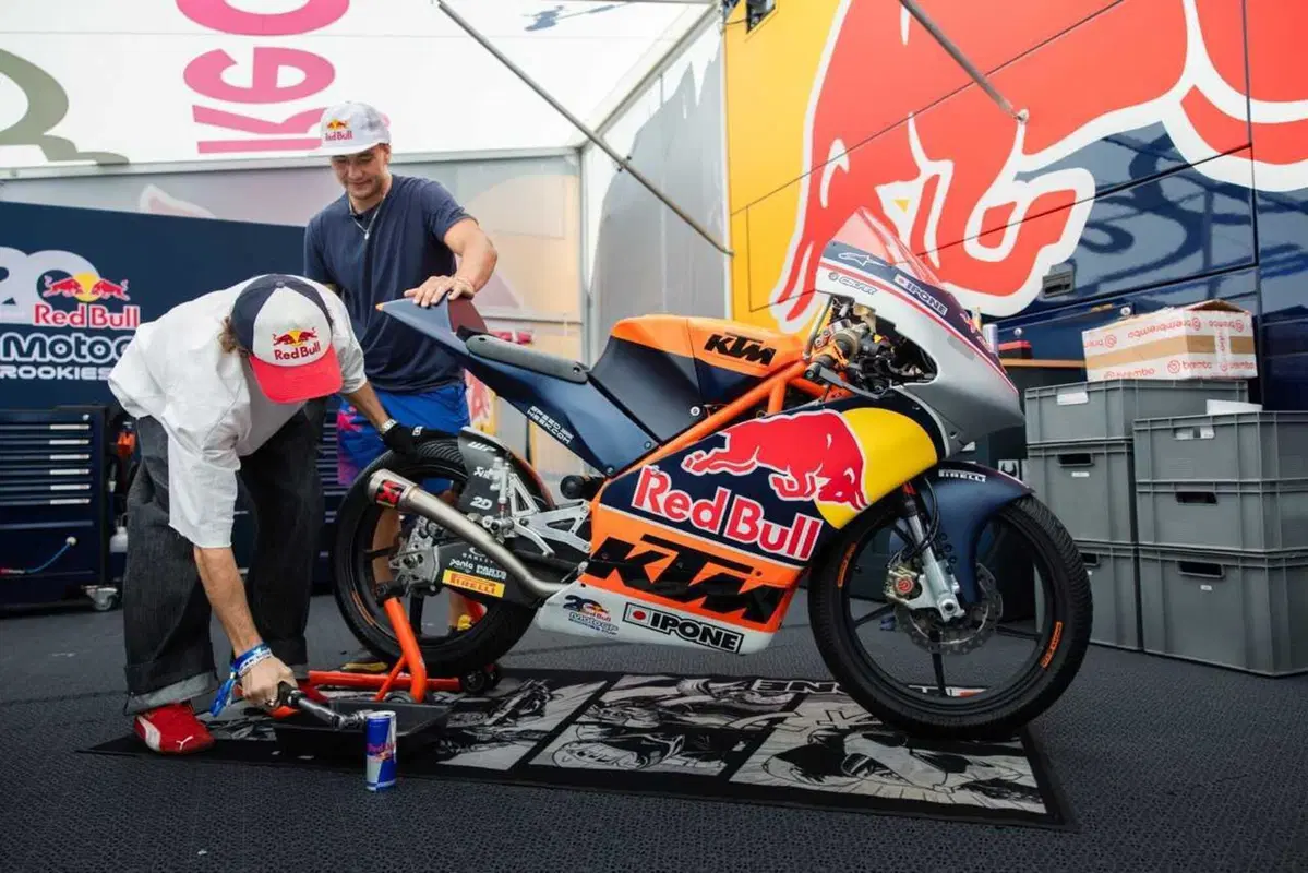 Misano da record: 184mila al GP San Marino tra gare, musica e show (10)