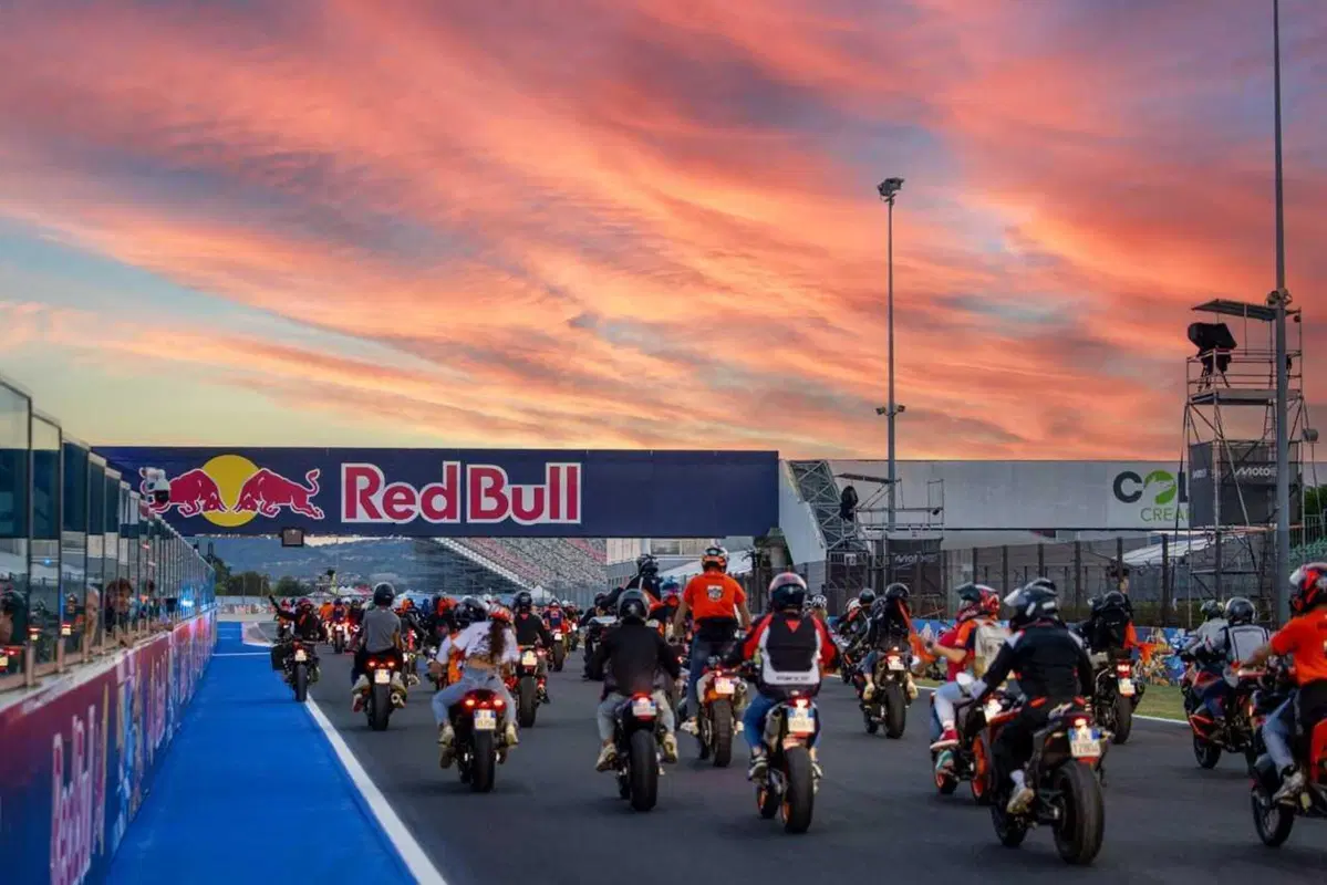 Misano da record: 184mila al GP San Marino tra gare, musica e show (12)