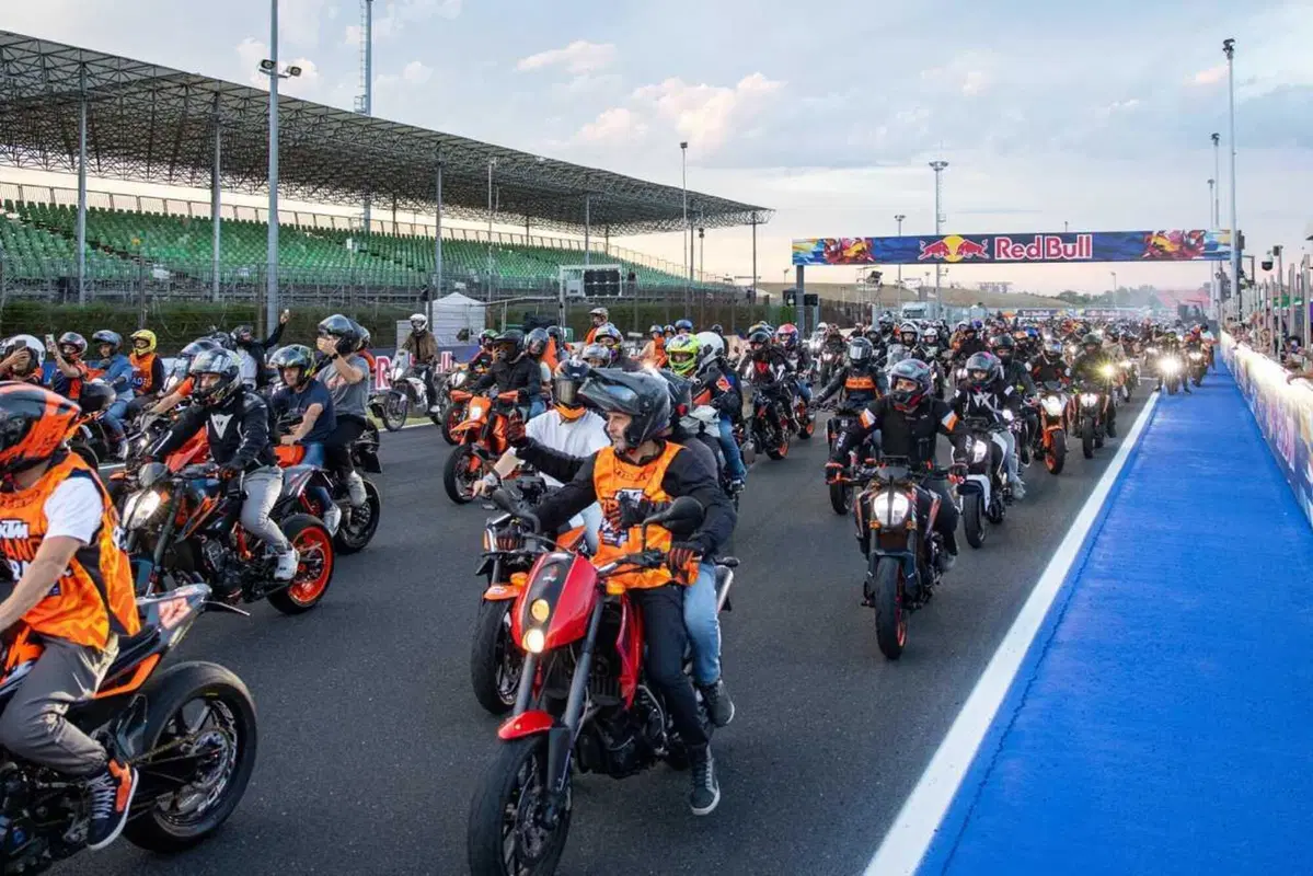 Misano da record: 184mila al GP San Marino tra gare, musica e show (13)