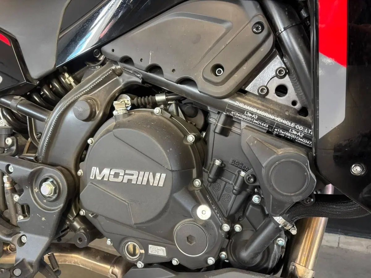Moto Morini X-Cape 700 (2025 - 26) (3)