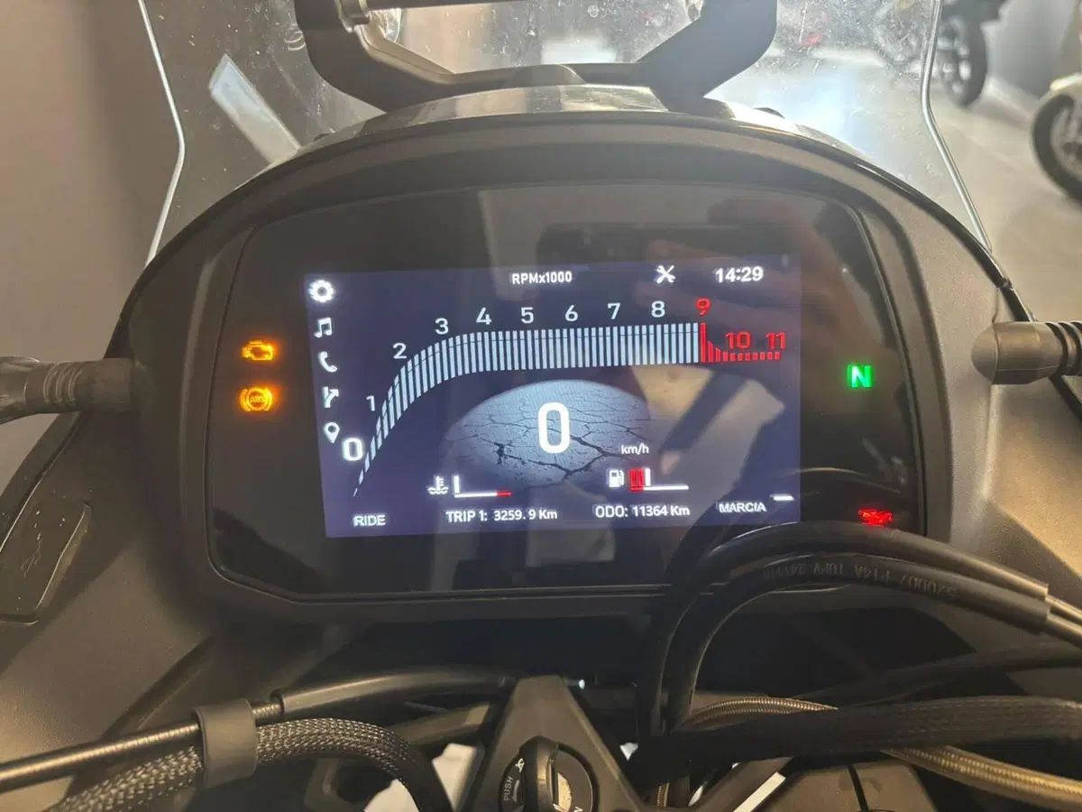 Moto Morini X-Cape 700 (2025 - 26) (5)
