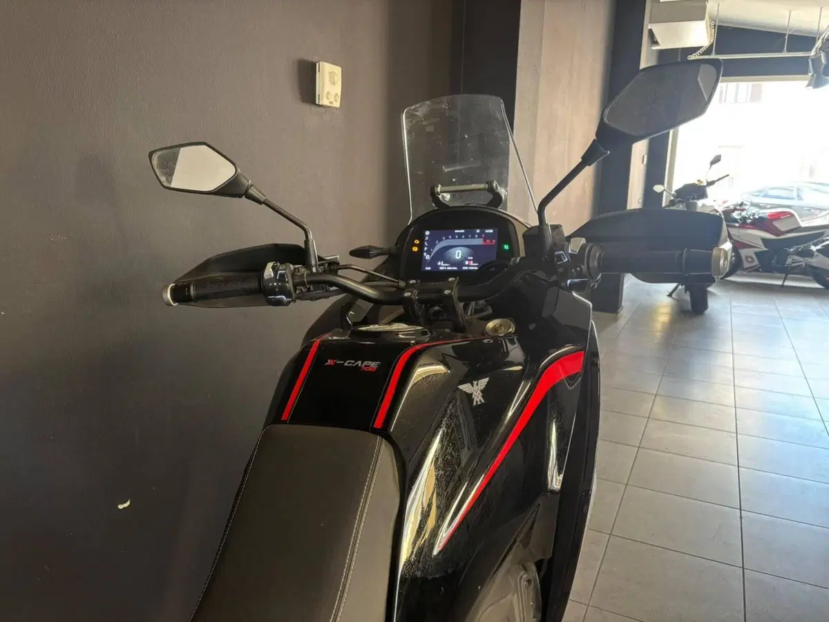 Moto Morini X-Cape 700 (2025 - 26) (6)