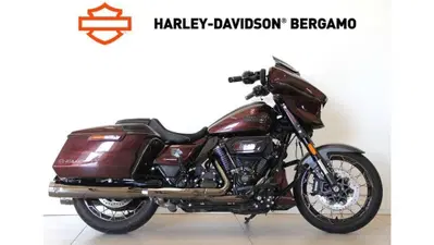 Harley-Davidson CVO Street Glide (2024) usata