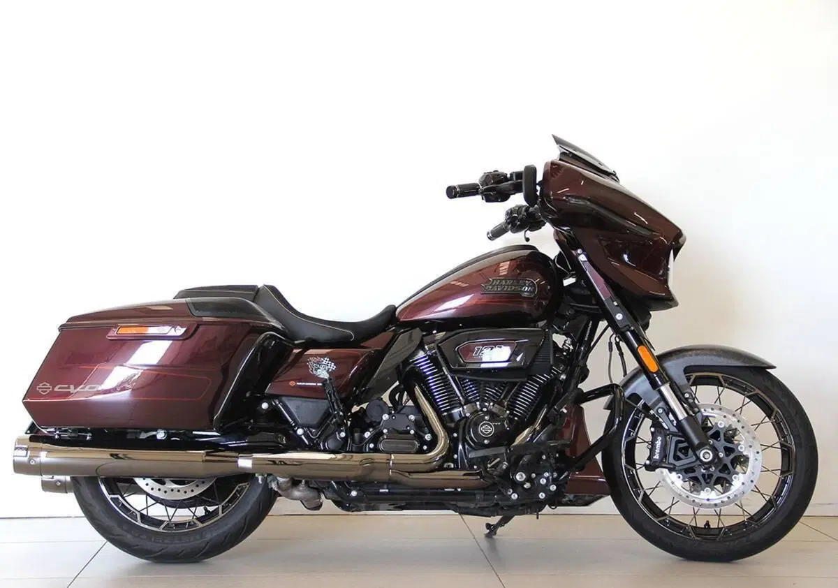 Harley-Davidson CVO Street Glide (2024) (2)