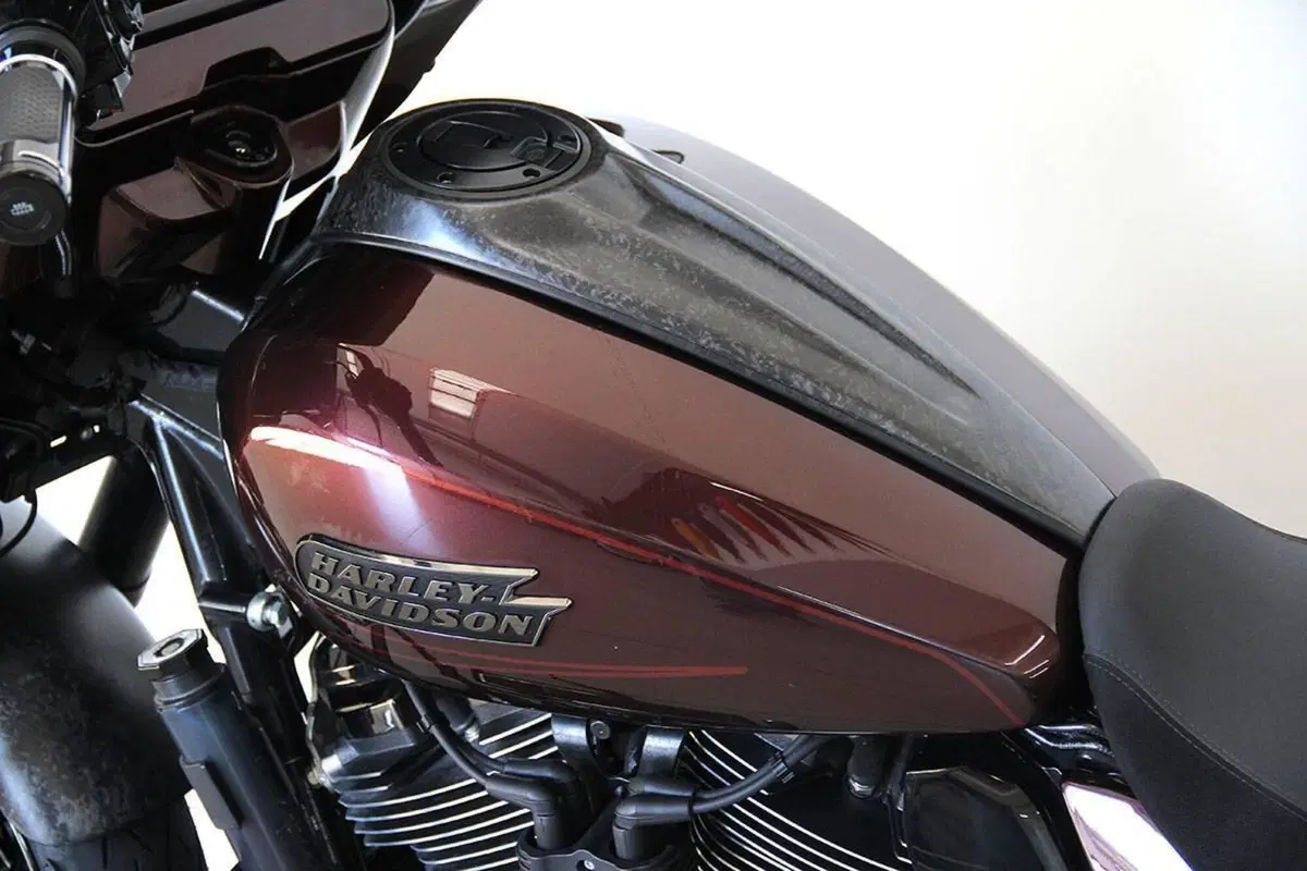 Harley-Davidson CVO Street Glide (2024) (18)