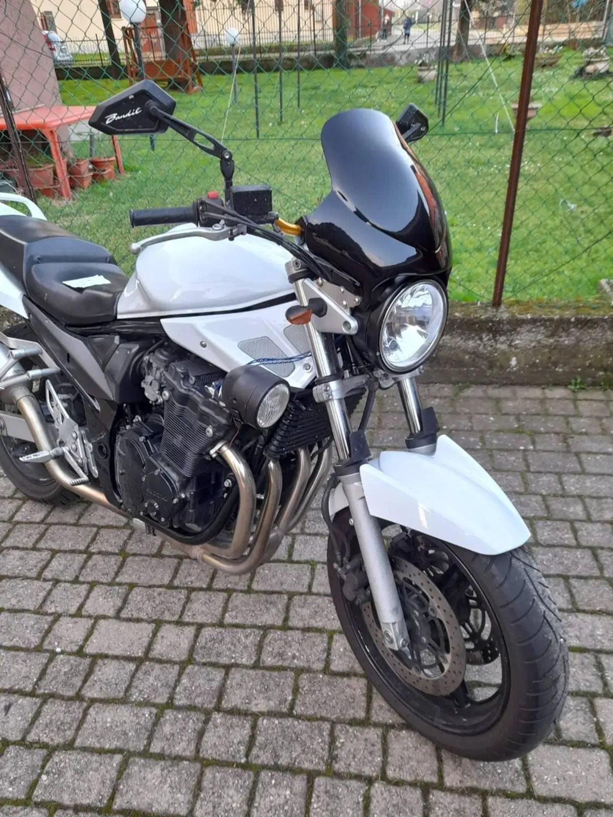 Suzuki GSF 650 Bandit (2005 - 06) (4)