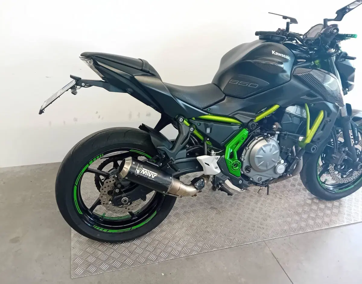 Kawasaki Z 650 (2017 - 19) (6)