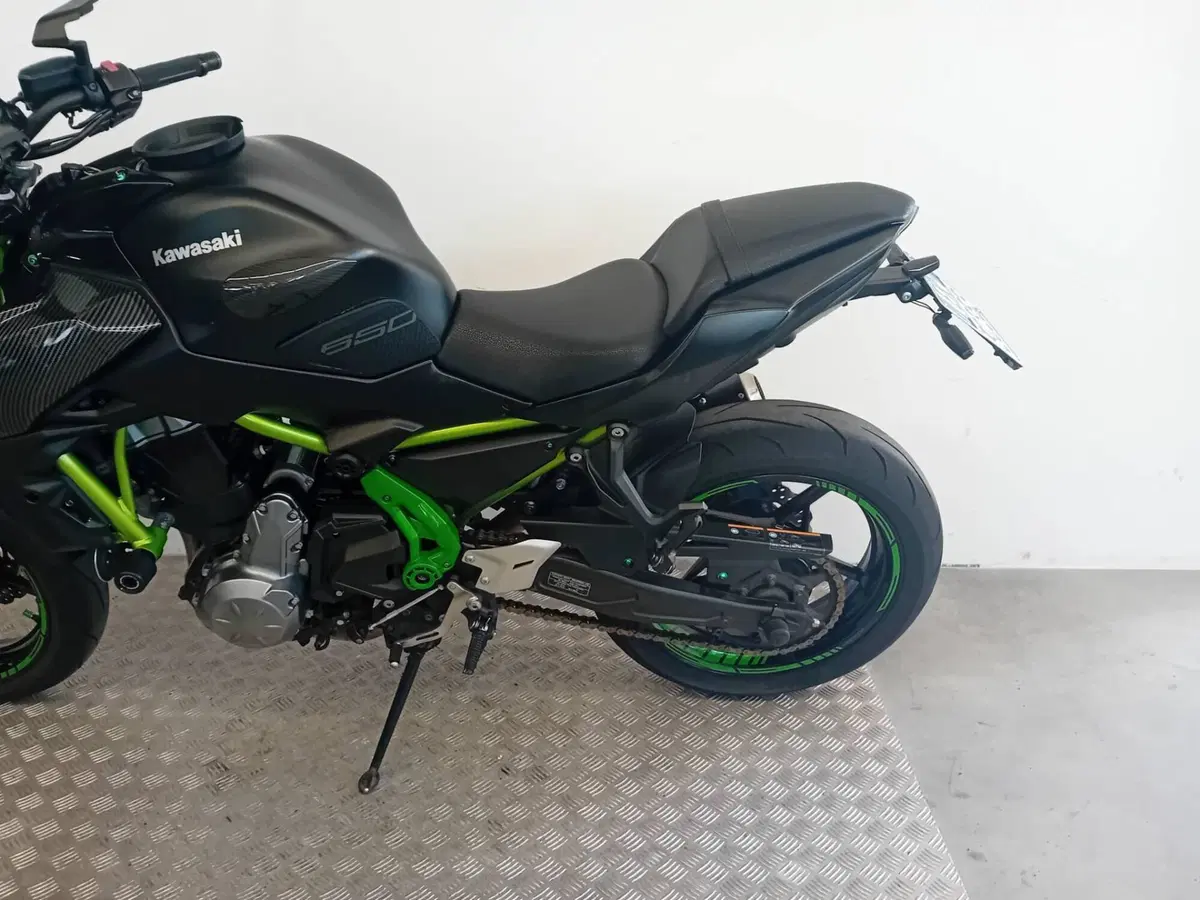Kawasaki Z 650 (2017 - 19) (5)