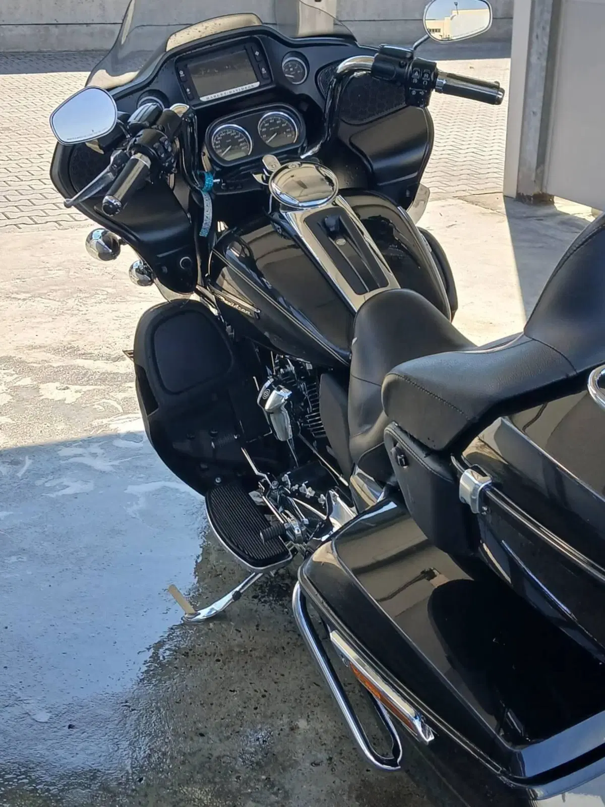 Harley-Davidson 107 Road Glide Ultra (2017 - 18) - FLTRU (3)