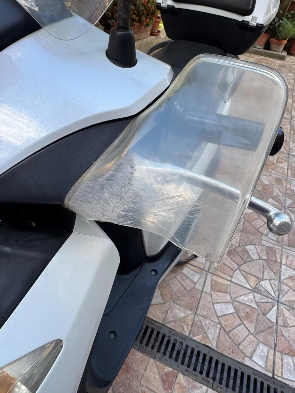 Honda SH 150i (2009 - 12) (7)