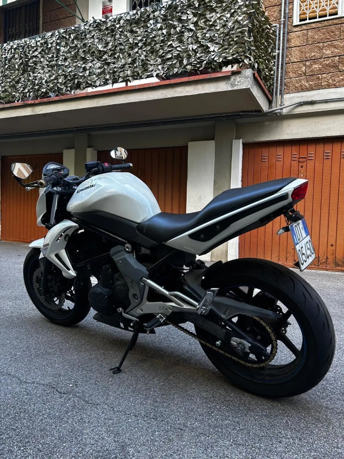 Kawasaki ER-6N (2009 - 11) (7)