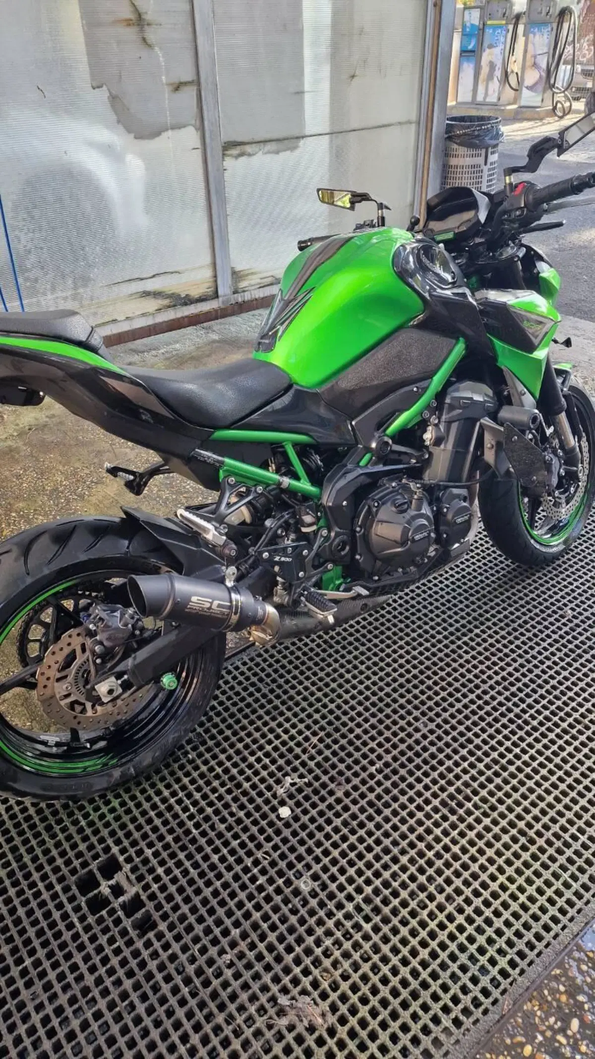 Kawasaki Z 900 (2021 - 24) (2)